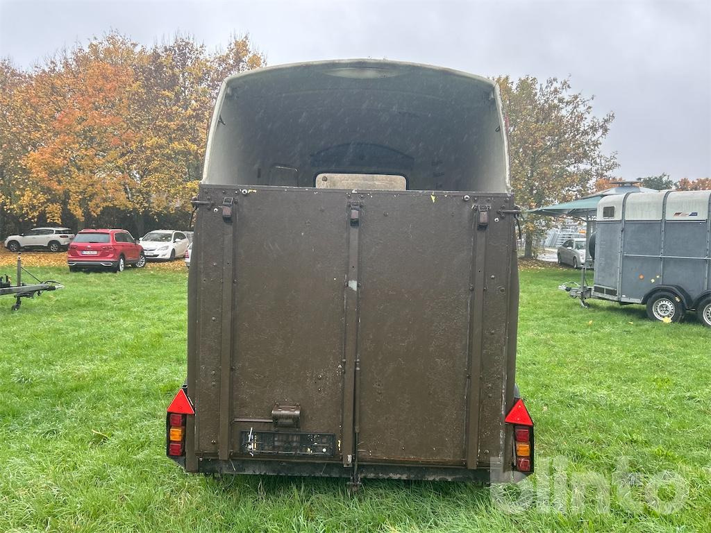Westfalia 120 882 (1989) - عربة نقل خيل: صورة 5 Westfalia 120 882 (1989) - عربة نقل خيل: صورة 5