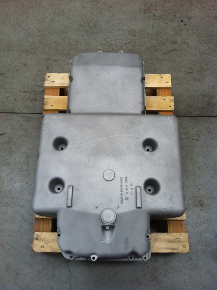 MAN 51058015585 - COPPA OLIO MOTORE MAN D2865LOH - VERSIONE BUS - حوض الزيت - شاحنة: صورة 4 MAN 51058015585 - COPPA OLIO MOTORE MAN D2865LOH - VERSIONE BUS - حوض الزيت - شاحنة: صورة 4