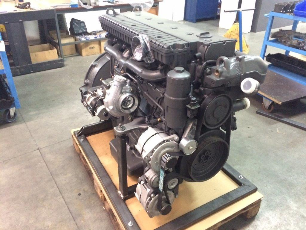 MOTORE COMPLETO MERCEDES OM906LA III/4 - Var. 906.961 BUS BMB - محرك - حافلة: صورة 2 MOTORE COMPLETO MERCEDES OM906LA III/4 - Var. 906.961 BUS BMB - محرك - حافلة: صورة 2