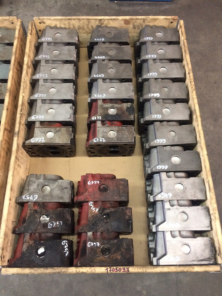 TESTATA MOTORE MAN D2865 / D2866 2V / D2876 2V / D2848 2V / D2840 2V / D2842 2V - رأس أسطوانية: صورة 1 TESTATA MOTORE MAN D2865 / D2866 2V / D2876 2V / D2848 2V / D2840 2V / D2842 2V - رأس أسطوانية: صورة 1