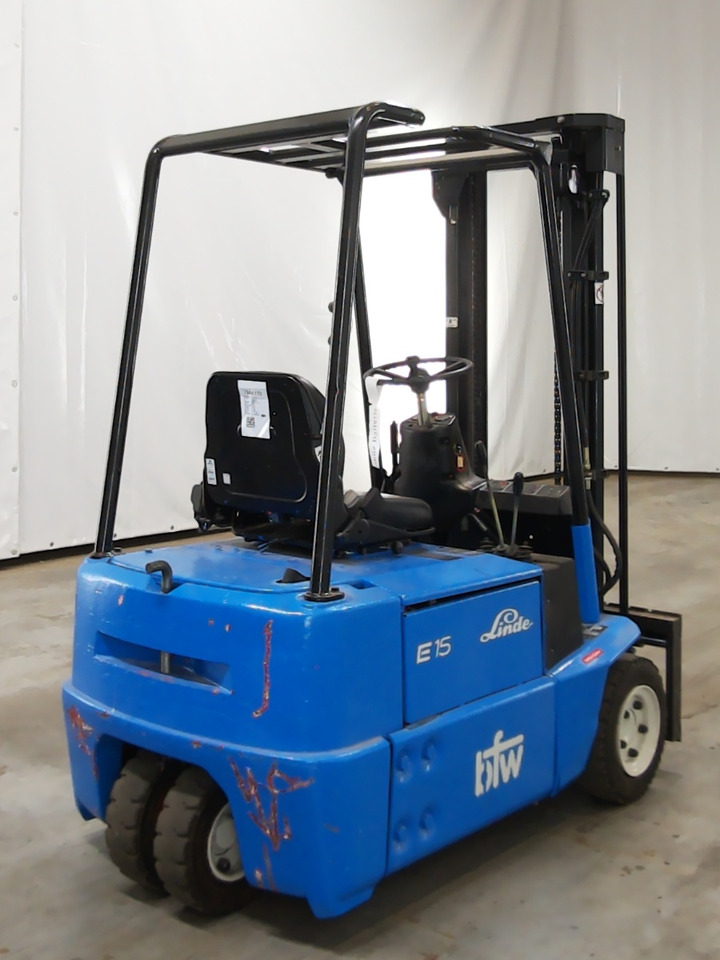 Linde E15 - رافعة شوكية كهربائية: صورة 2 Linde E15 - رافعة شوكية كهربائية: صورة 2