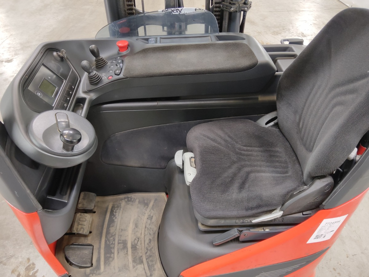 Linde R12B-01 - رافعة شوكية للوصول للأماكن الضيقة: صورة 3 Linde R12B-01 - رافعة شوكية للوصول للأماكن الضيقة: صورة 3