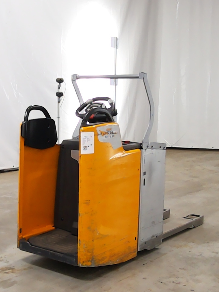 Still EXH-S20 - شاحنة نقل الطبالي: صورة 2 Still EXH-S20 - شاحنة نقل الطبالي: صورة 2