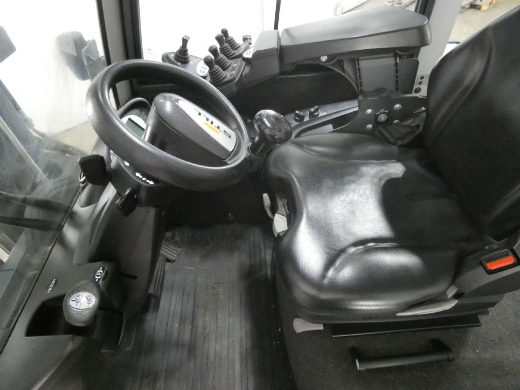 Still RX70-80/900 - رافعة شوكية ديزل: صورة 3 Still RX70-80/900 - رافعة شوكية ديزل: صورة 3