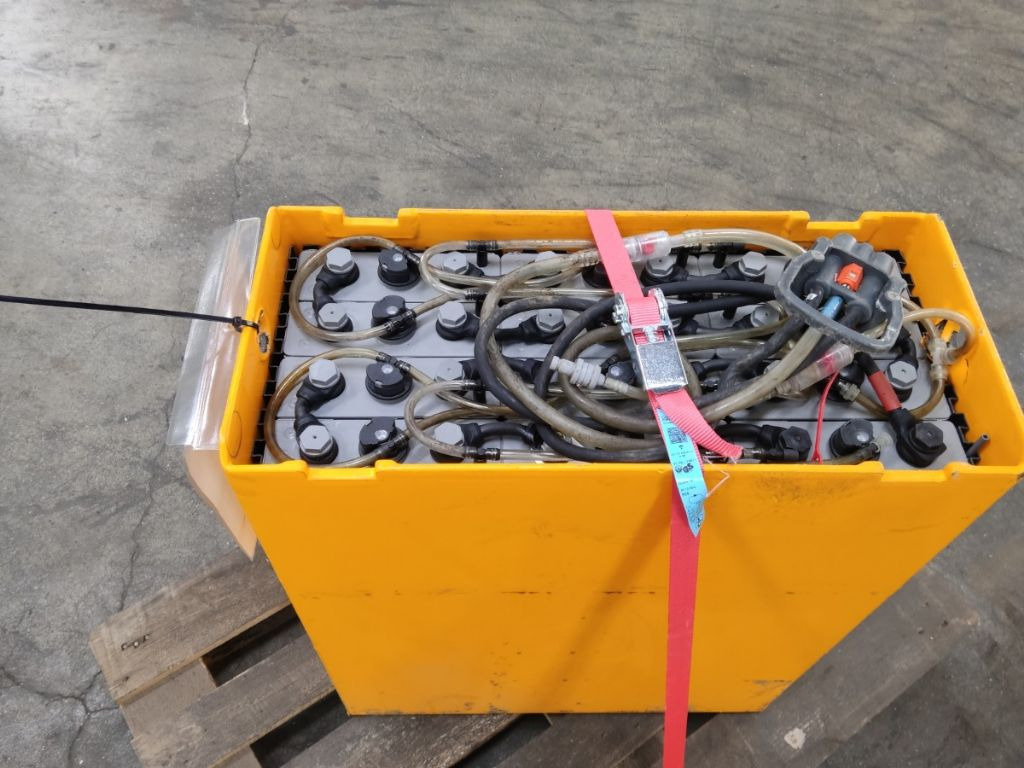 آلات الإنشاء Weitere 24V: صورة 6