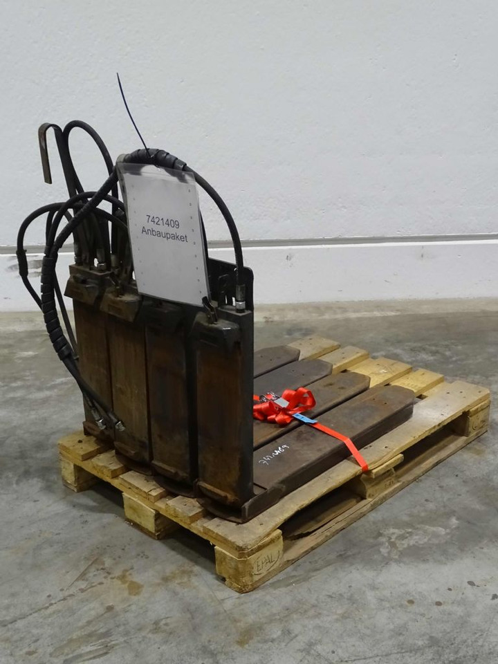 Weitere 2XANBAUGERÄTE - مشعبات: صورة 5 Weitere 2XANBAUGERÄTE - مشعبات: صورة 5