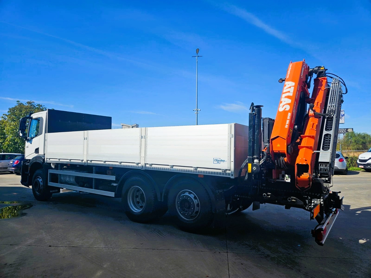 Iveco X-Way AD300X46Z HR ON+ - شاحنات مسطحة, شاحنة كرين: صورة 5 Iveco X-Way AD300X46Z HR ON+ - شاحنات مسطحة, شاحنة كرين: صورة 5