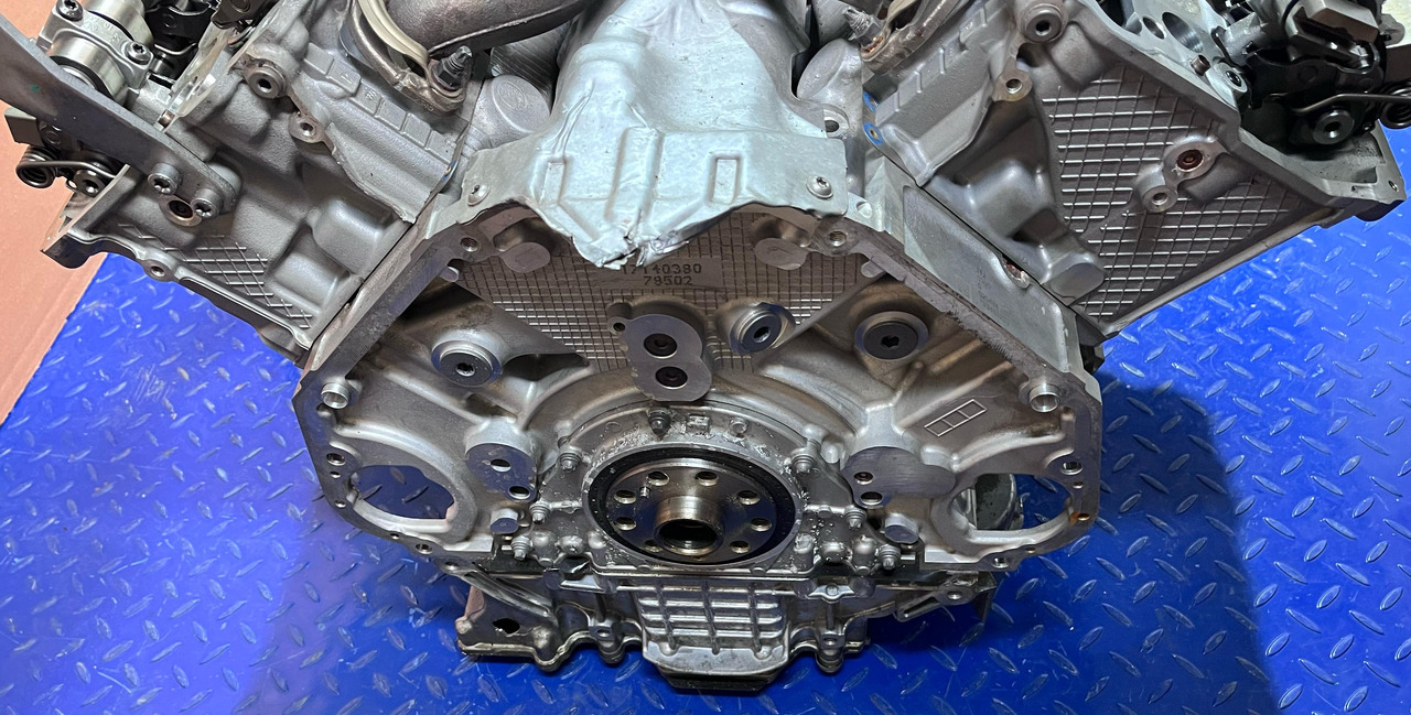 BMW Motor N63B44D Euro 6 - المحرك و قطع الغيار - آلات أخرى: صورة 2 BMW Motor N63B44D Euro 6 - المحرك و قطع الغيار - آلات أخرى: صورة 2
