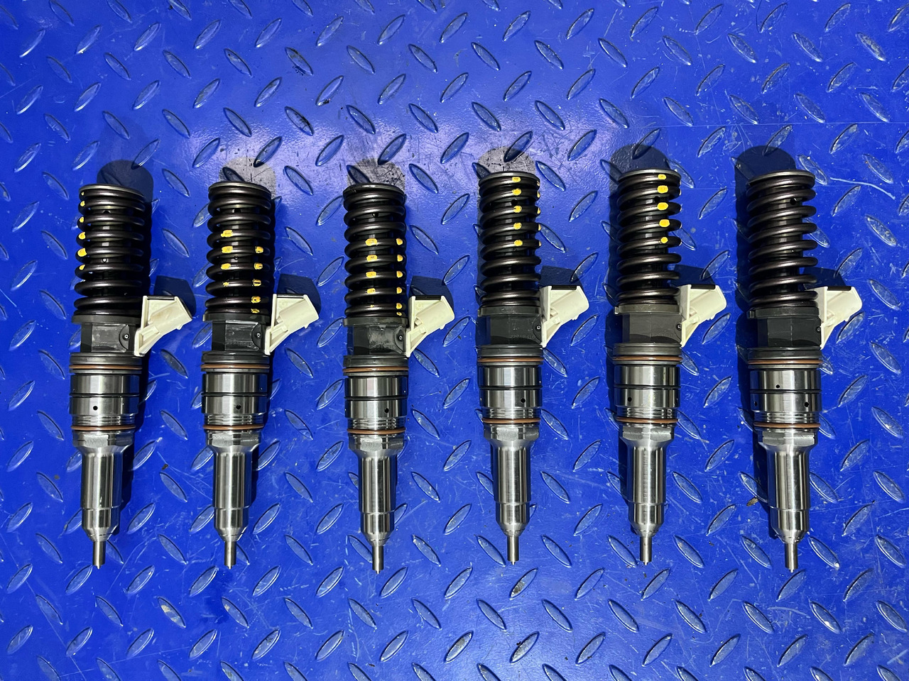 BOSCH Pump Nozzle Iveco 504287069 - حاقن: صورة 1 BOSCH Pump Nozzle Iveco 504287069 - حاقن: صورة 1