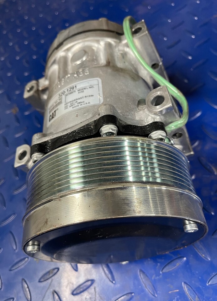 CAT 320-1291 Clima compressor - ضاغط المكيف - آلات الإنشاء: صورة 4 CAT 320-1291 Clima compressor - ضاغط المكيف - آلات الإنشاء: صورة 4