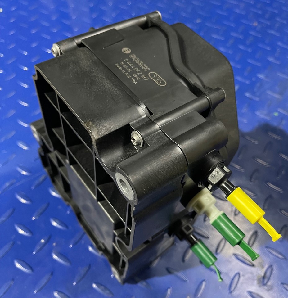 John Deere 8400 Harvester SCR Pump DZ111283 - علبة العادم/ نظام العادم - آلات الحصاد: صورة 5 John Deere 8400 Harvester SCR Pump DZ111283 - علبة العادم/ نظام العادم - آلات الحصاد: صورة 5