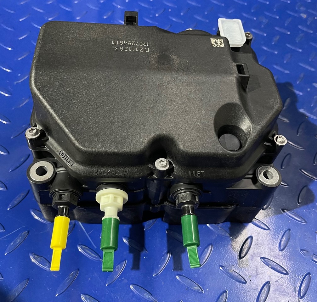 John Deere 8400 Harvester SCR Pump DZ111283 - علبة العادم/ نظام العادم - آلات الحصاد: صورة 2 John Deere 8400 Harvester SCR Pump DZ111283 - علبة العادم/ نظام العادم - آلات الحصاد: صورة 2