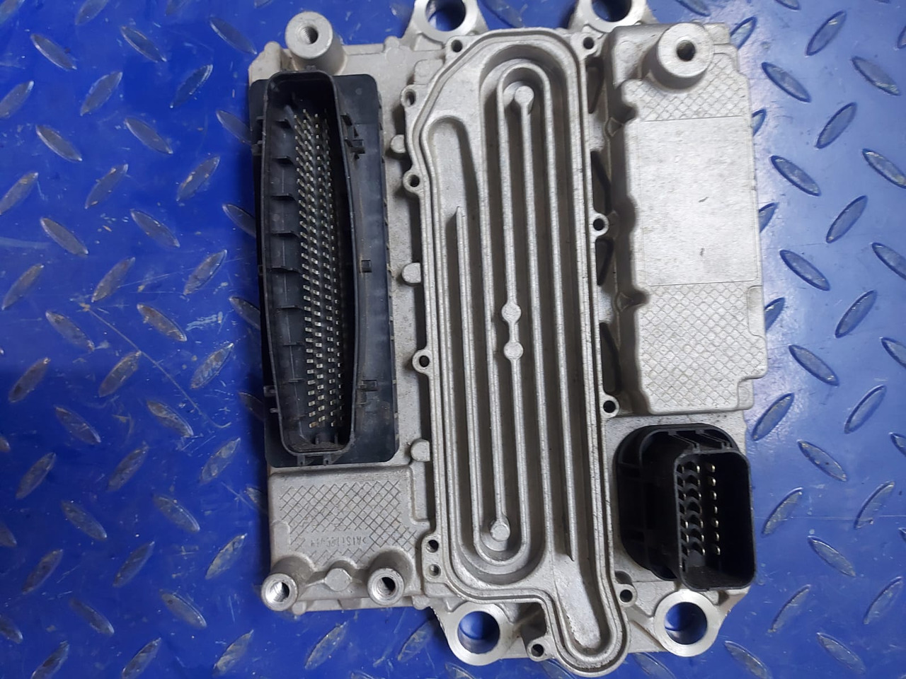 MERCEDES-BENZ ACTROS,AROCS A00044649954 - وحدة إي سي يو - شاحنة: صورة 1 MERCEDES-BENZ ACTROS,AROCS A00044649954 - وحدة إي سي يو - شاحنة: صورة 1