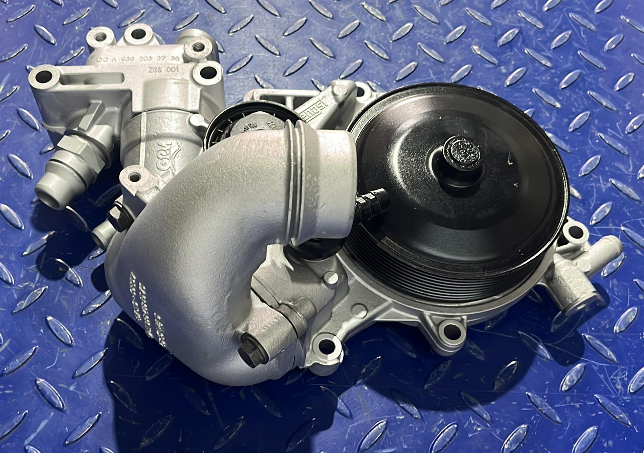 Mercedes Benz Waterpump Atego OM936 - مضخة المبرد: صورة 4 Mercedes Benz Waterpump Atego OM936 - مضخة المبرد: صورة 4