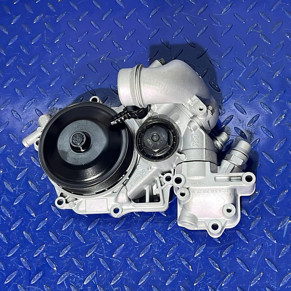Mercedes Benz Waterpump Atego OM936 - مضخة المبرد: صورة 1 Mercedes Benz Waterpump Atego OM936 - مضخة المبرد: صورة 1