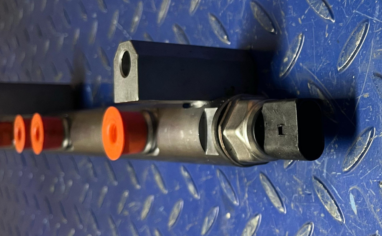 Mercedes Common Rail Pipe A9360780845 - نظام الوقود: صورة 3 Mercedes Common Rail Pipe A9360780845 - نظام الوقود: صورة 3