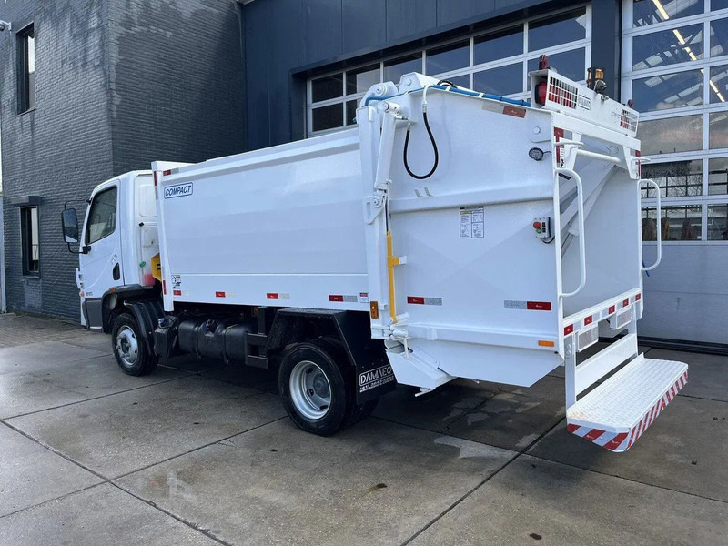 Mercedes-Benz Accelo 815 4x2 Garbage Compactor (2 units) Accelo 815 4x2 Garbage Compactor (2 units) - شاحنة قمامة: صورة 3 Mercedes-Benz Accelo 815 4x2 Garbage Compactor (2 units) Accelo 815 4x2 Garbage Compactor (2 units) - شاحنة قمامة: صورة 3