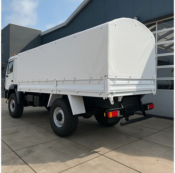 Mercedes-Benz Arocs 1836 A 4x4 Cargo Truck - شاحنة ذات ستائر جانبية: صورة 2 Mercedes-Benz Arocs 1836 A 4x4 Cargo Truck - شاحنة ذات ستائر جانبية: صورة 2
