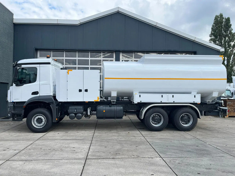 Mercedes-Benz Arocs 3340 6x4 Water Tank Truck - شاحنة صهريج: صورة 2 Mercedes-Benz Arocs 3340 6x4 Water Tank Truck - شاحنة صهريج: صورة 2