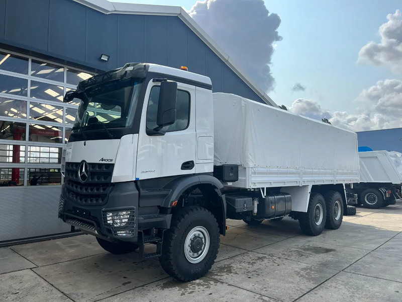 Mercedes-Benz Arocs 3340 A 6x6 Cargo Truck - شاحنة ذات ستائر جانبية: صورة 1 Mercedes-Benz Arocs 3340 A 6x6 Cargo Truck - شاحنة ذات ستائر جانبية: صورة 1