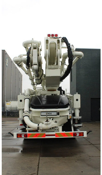 Mercedes-Benz Arocs 4140 8x4 Sany SY43 Concrete pump Build by Putzmeister - مضخة خرسانة: صورة 4 Mercedes-Benz Arocs 4140 8x4 Sany SY43 Concrete pump Build by Putzmeister - مضخة خرسانة: صورة 4