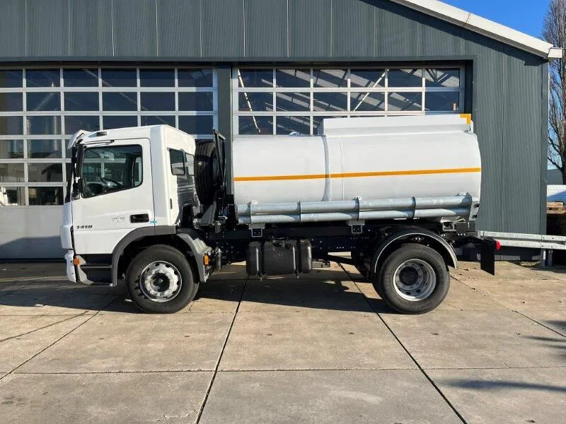 Mercedes-Benz Atego 1418 4x2 Fuel Tank Truck - شاحنة صهريج: صورة 2 Mercedes-Benz Atego 1418 4x2 Fuel Tank Truck - شاحنة صهريج: صورة 2