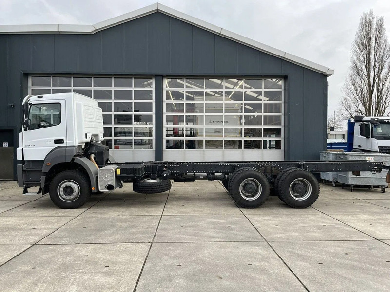 Mercedes-Benz Axor 3344 6x4 Chassis Cabin - شاحنة بهيكل معدني للمقصورة: صورة 2 Mercedes-Benz Axor 3344 6x4 Chassis Cabin - شاحنة بهيكل معدني للمقصورة: صورة 2