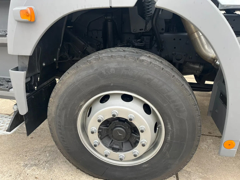 شاحنة صهريج للبيع  Mercedes-Benz Axor 3344 6x4 Water Tank Truck: صورة 8