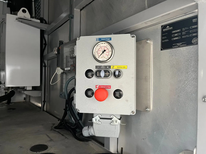 شاحنة صهريج للبيع  Mercedes-Benz Axor 3344 6x4 Water Tank Truck: صورة 17