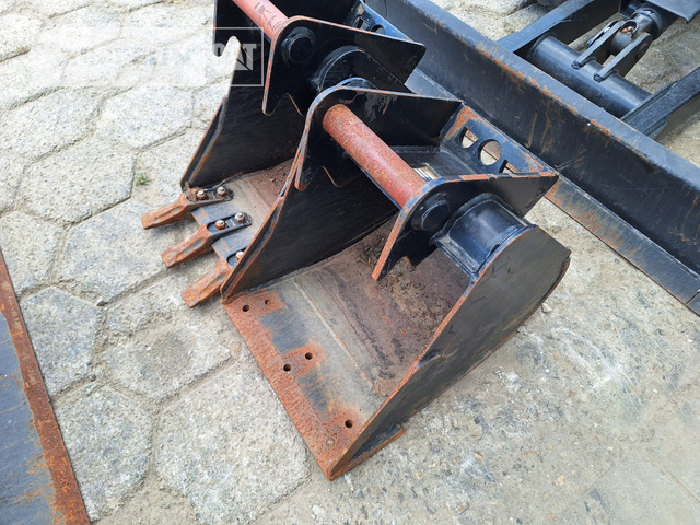 حفار صغير Cat 301.8-05A: صورة 9