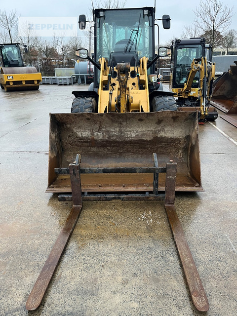 Cat 907M - اللودر بعجل: صورة 2 Cat 907M - اللودر بعجل: صورة 2