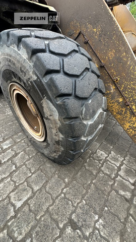 اللودر بعجل Cat 950M: صورة 16