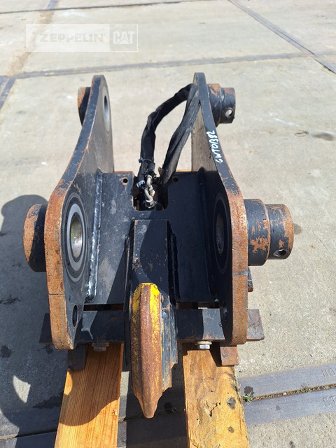 Cat CW10H - قارنة التوصيل السريعة - آلات الإنشاء: صورة 2 Cat CW10H - قارنة التوصيل السريعة - آلات الإنشاء: صورة 2