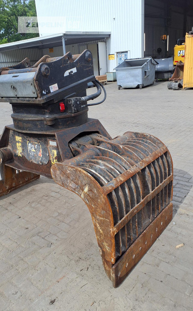 Cat G320B/D - كلّاب: صورة 4 Cat G320B/D - كلّاب: صورة 4