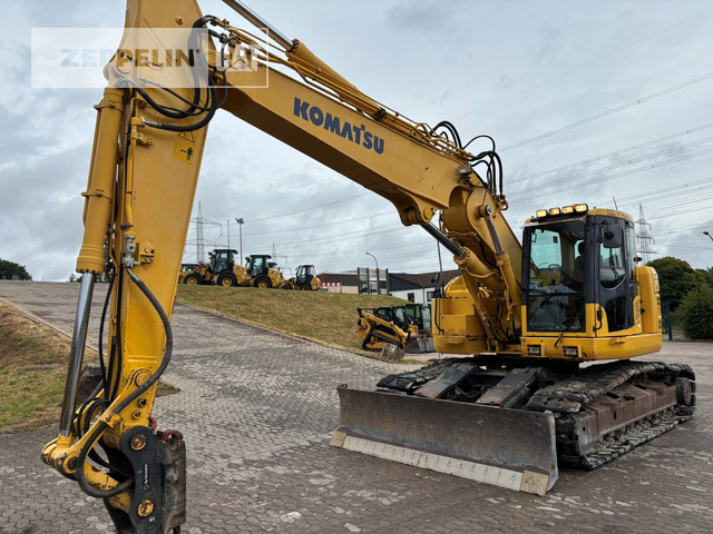 Komatsu PC228 - حفار زاحف: صورة 2 Komatsu PC228 - حفار زاحف: صورة 2