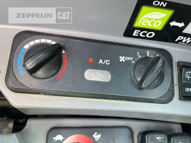 حفار صغير Kubota KX080-4: صورة 22