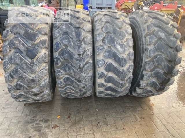 Michelin 4x 20.5R25XHA - إطارات - آلات الإنشاء: صورة 1 Michelin 4x 20.5R25XHA - إطارات - آلات الإنشاء: صورة 1