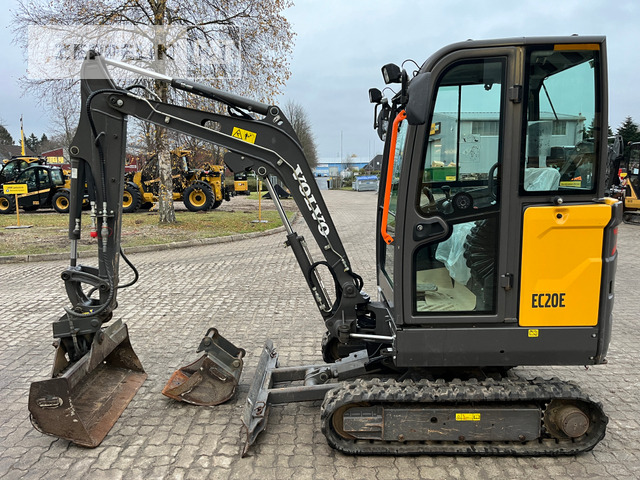 Volvo EC20E - حفار صغير: صورة 2 Volvo EC20E - حفار صغير: صورة 2