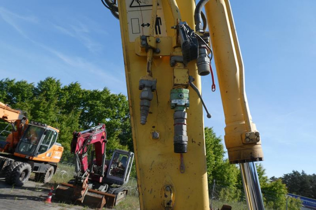 حفار ذو عجلات KOMATSU HANOMAG Mobilbagger PW140-7 Mobilbagger: صورة 12 حفار ذو عجلات KOMATSU HANOMAG Mobilbagger PW140-7 Mobilbagger: صورة 12