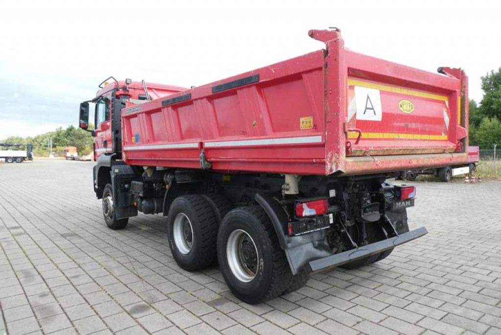 MAN TG-S 26.440 6x6 3-Achs Allradkipper Meiller - شاحنة قلاب: صورة 3 MAN TG-S 26.440 6x6 3-Achs Allradkipper Meiller - شاحنة قلاب: صورة 3