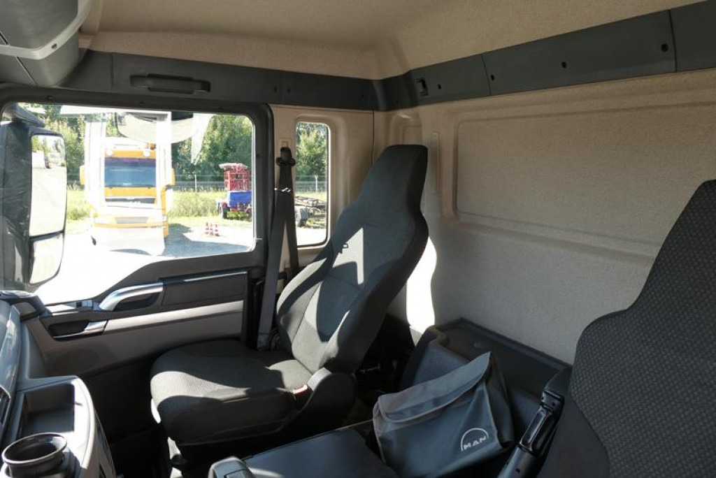 MAN TG-S 35.460 8x6 4 Achs Muldenkipper Meiller 18m³ - شاحنة قلاب التعدين: صورة 3 MAN TG-S 35.460 8x6 4 Achs Muldenkipper Meiller 18m³ - شاحنة قلاب التعدين: صورة 3