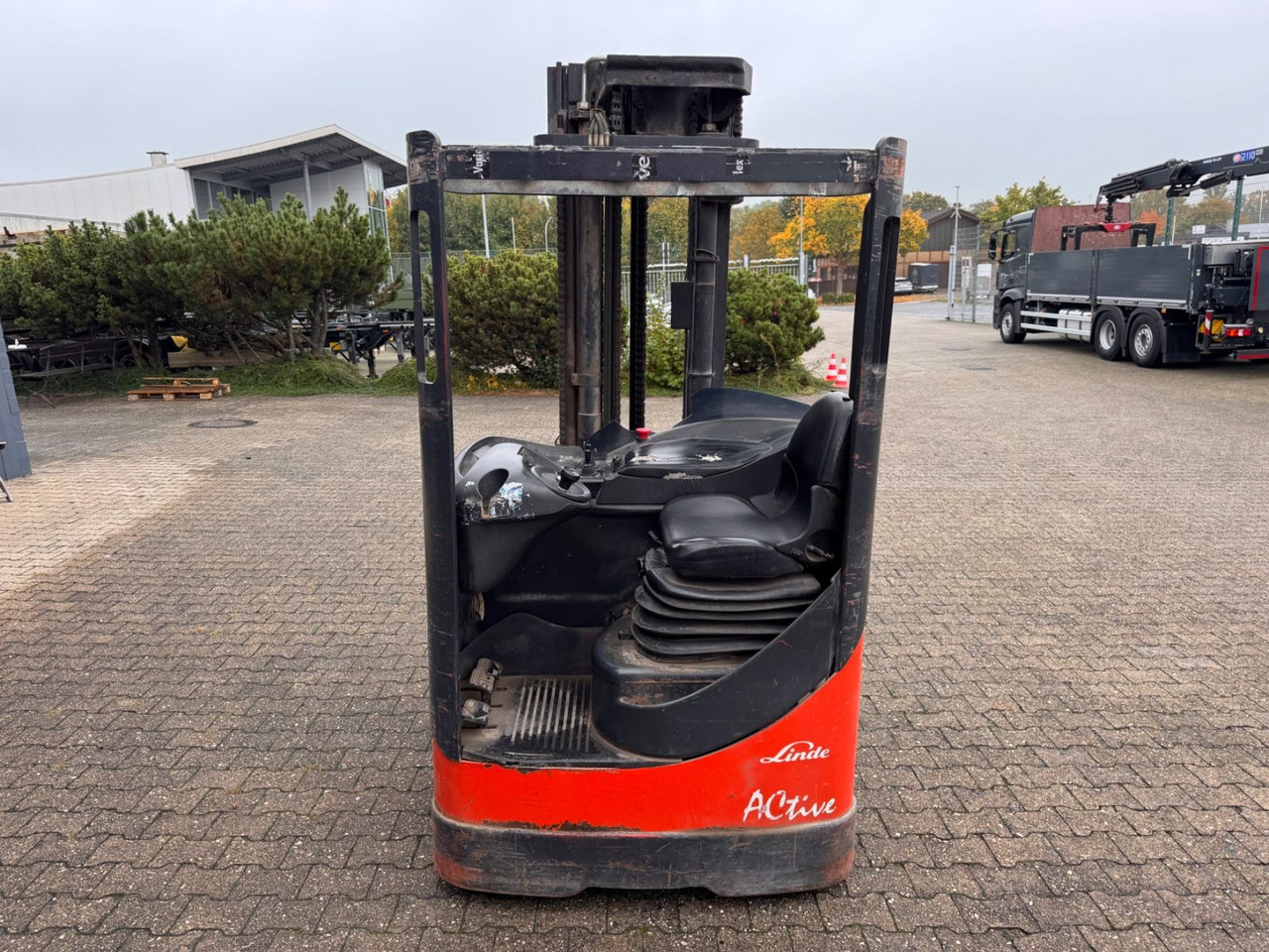 Linde R 20 S Active 5.40 höhe 2t - رافعة شوكية للوصول للأماكن الضيقة: صورة 3 Linde R 20 S Active 5.40 höhe 2t - رافعة شوكية للوصول للأماكن الضيقة: صورة 3