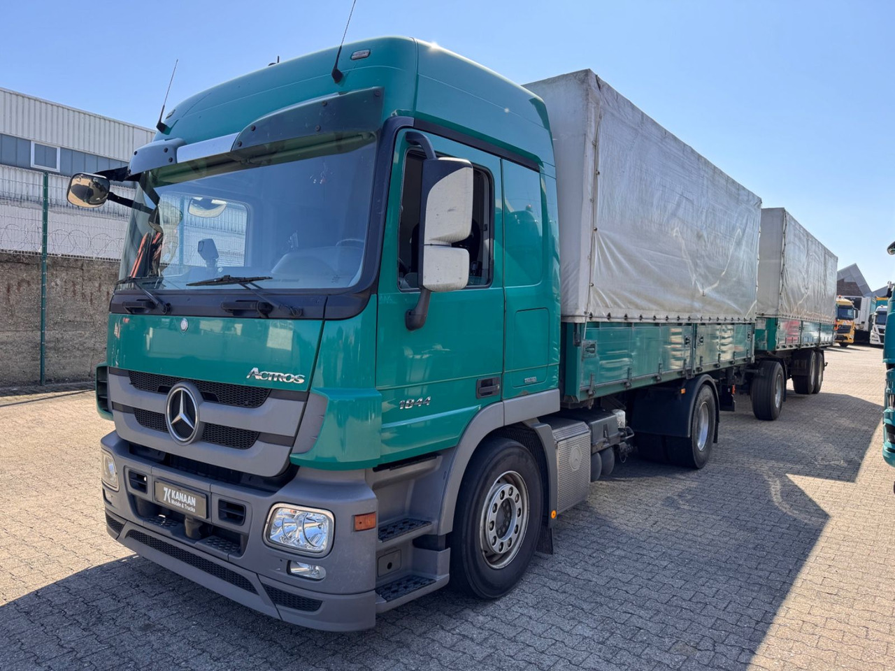 Mercedes-Benz 1844 Actros MP3 3-SeitenKipper Getreide Pritsche - شاحنة قلاب: صورة 5 Mercedes-Benz 1844 Actros MP3 3-SeitenKipper Getreide Pritsche - شاحنة قلاب: صورة 5