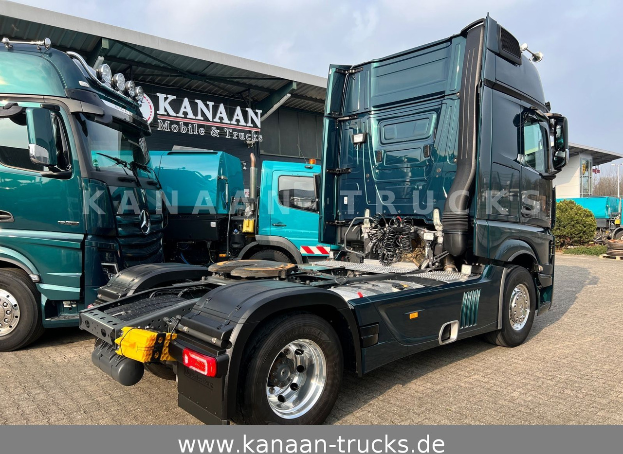 Mercedes-Benz 1858 LS Actros 5 GigaSpace leder Xenon 1860 1863 - مقطورة السحب: صورة 4 Mercedes-Benz 1858 LS Actros 5 GigaSpace leder Xenon 1860 1863 - مقطورة السحب: صورة 4