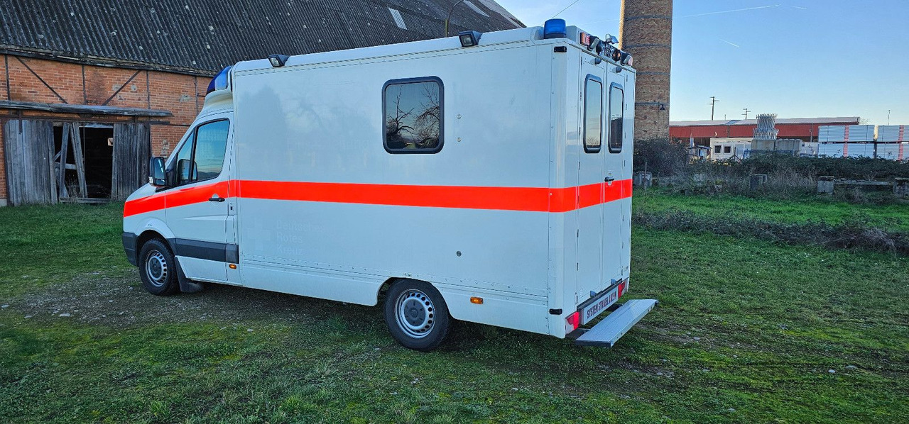 Volkswagen Crafter ELW Rettungswagen Camper Van - سيارة إسعاف: صورة 4 Volkswagen Crafter ELW Rettungswagen Camper Van - سيارة إسعاف: صورة 4