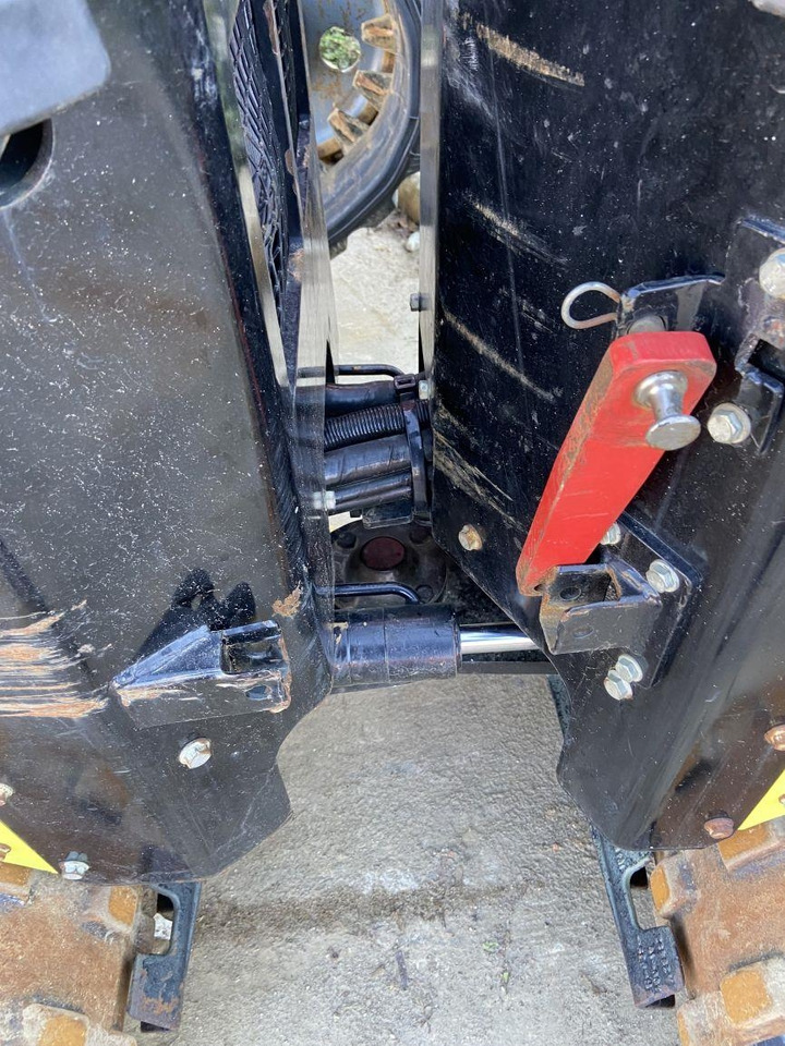 Ammann Rammax 1575 (1324) - ضاغطة التربة: صورة 5 Ammann Rammax 1575 (1324) - ضاغطة التربة: صورة 5