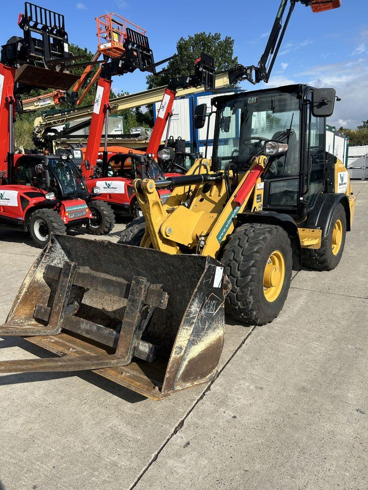 CAT 906 (9145)  - لودر مفصلي صغير: صورة 3 CAT 906 (9145)  - لودر مفصلي صغير: صورة 3