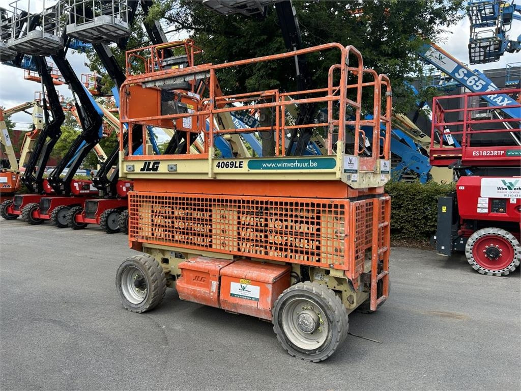 JLG 4069 LE (3524) - مرفاع مقصي: صورة 2 JLG 4069 LE (3524) - مرفاع مقصي: صورة 2