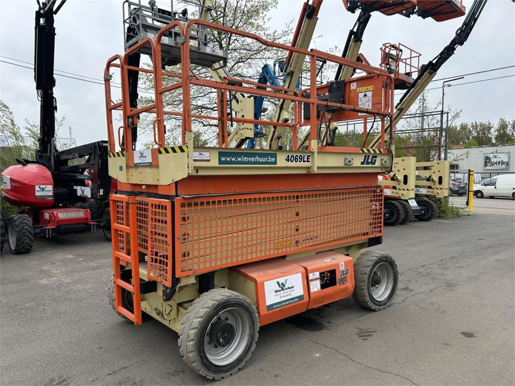 JLG 4069 LE (3614) - مرفاع مقصي: صورة 1 JLG 4069 LE (3614) - مرفاع مقصي: صورة 1