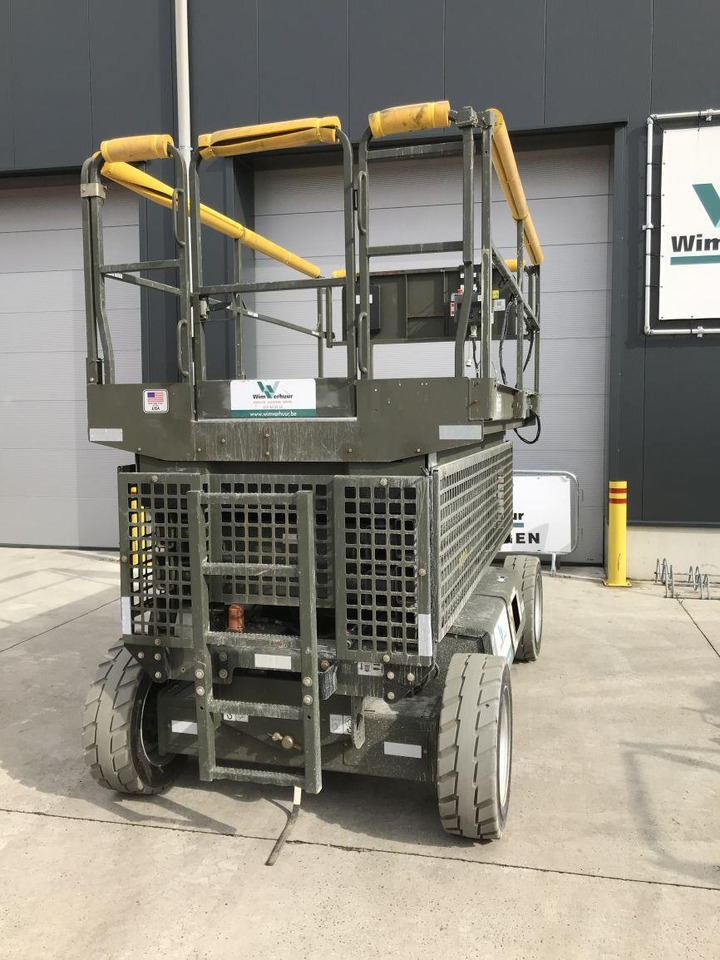 JLG M3369 (4331) - مرفاع مقصي: صورة 2 JLG M3369 (4331) - مرفاع مقصي: صورة 2